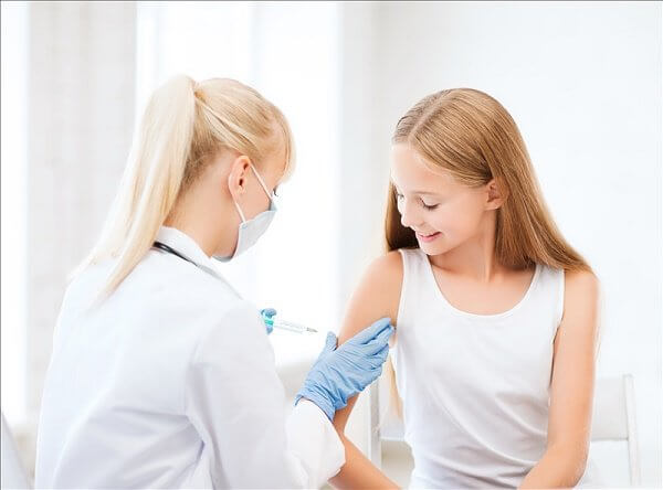 Tiểm chủng vắc xin HPV để phòng bệnh sùi mào gà